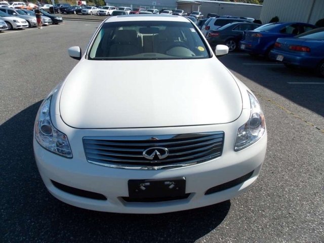 Infiniti G37x 2009 photo 2