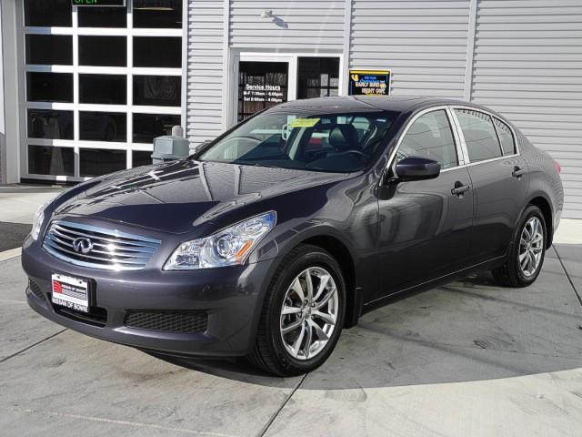 Infiniti G37x 2009 photo 2