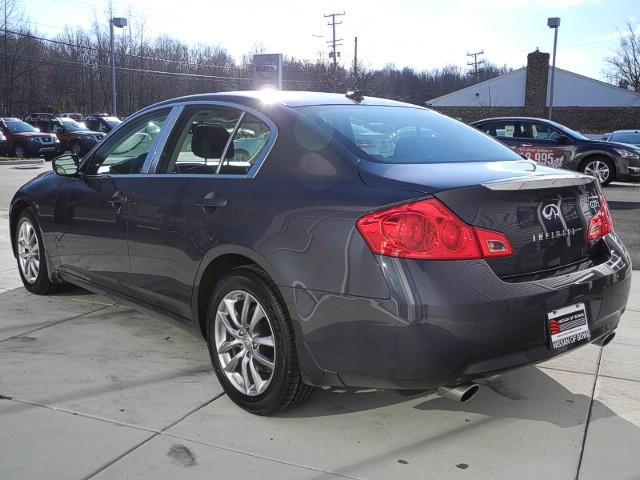 Infiniti G37x 2009 photo 3