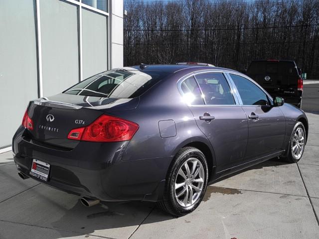 Infiniti G37x 2009 photo 4