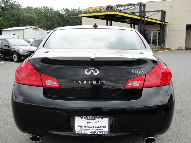 Infiniti G37x 2009 photo 21