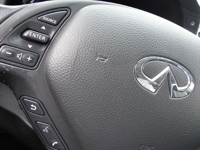 Infiniti G37x 2009 photo 4