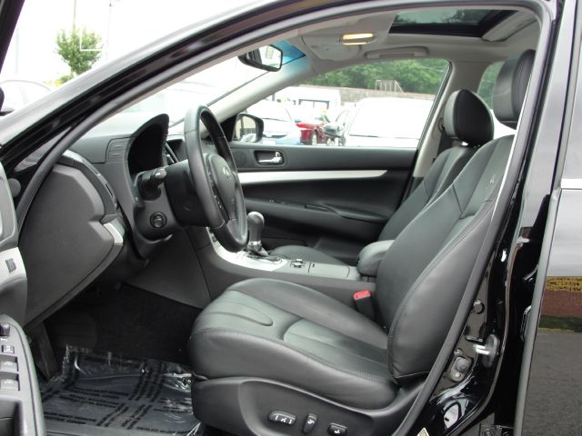 Infiniti G37x 2009 photo 7