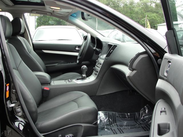 Infiniti G37x 2009 photo 8