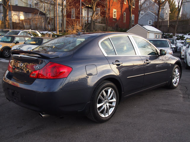 Infiniti G37x 2009 photo 1