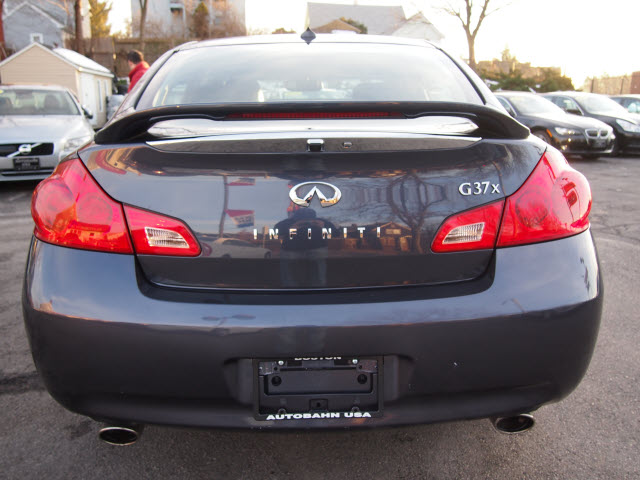 Infiniti G37x 2009 photo 5