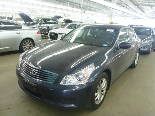 Infiniti G37x 2009 photo 3