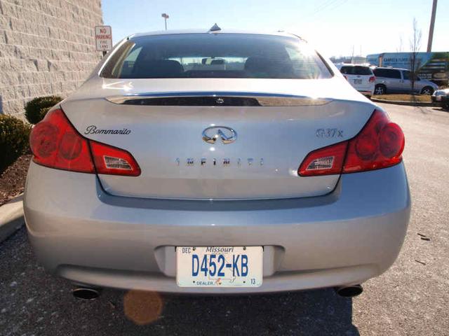 Infiniti G37x 2009 photo 5