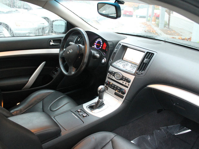 Infiniti G37x 2009 photo 4