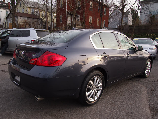 Infiniti G37x 2009 photo 1