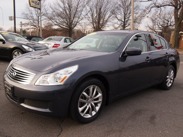 Infiniti G37x 2009 photo 3