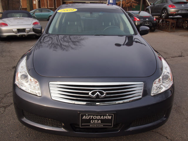 Infiniti G37x 2009 photo 4