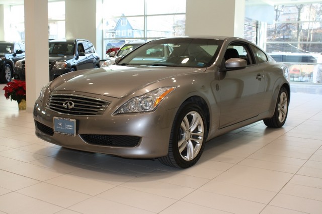 Infiniti G37x 2009 photo 4