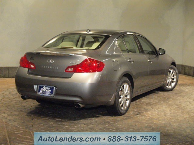 Infiniti G37x 2009 photo 4