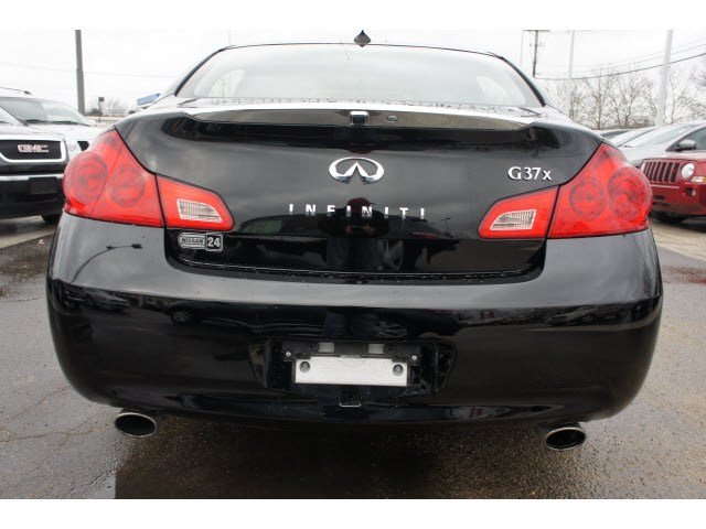 Infiniti G37x 2009 photo 3