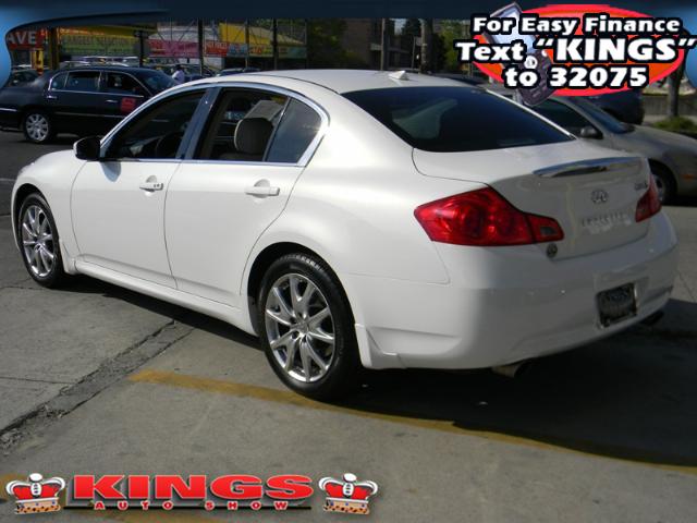 Infiniti G37x 2009 photo 2