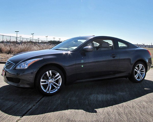 Infiniti G37x 2009 photo 2