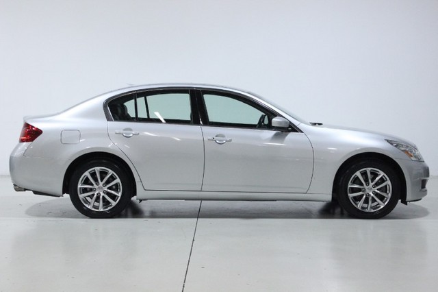 Infiniti G37x 2009 photo 1