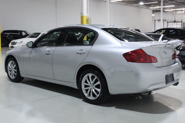 Infiniti G37x 2009 photo 4