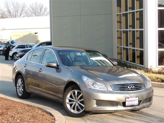 Infiniti G37x Base Unspecified