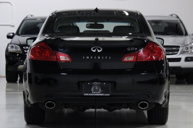 Infiniti G37x 2009 photo 3