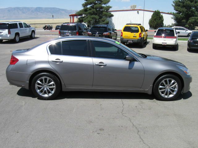 Infiniti G37x 2009 photo 1