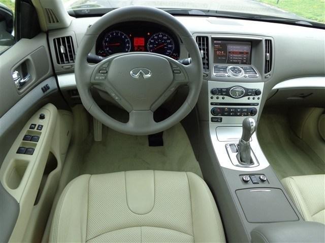 Infiniti G37x 2009 photo 32