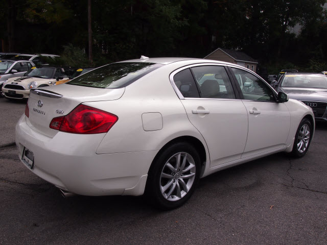 Infiniti G37x 2009 photo 1