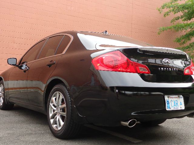 Infiniti G37x 2009 photo 3