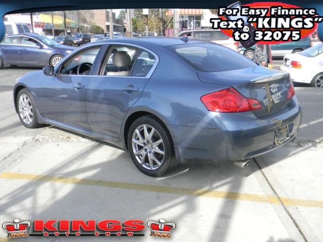 Infiniti G37x 2009 photo 2