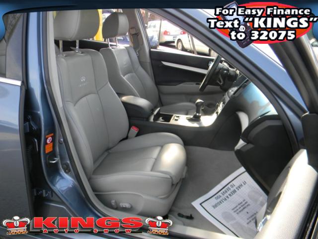 Infiniti G37x 2009 photo 3