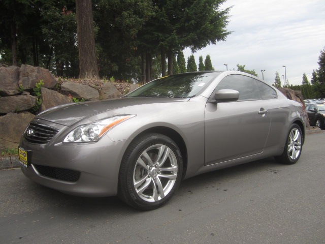 Infiniti G37x Base Unspecified