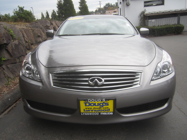 Infiniti G37x 2009 photo 1