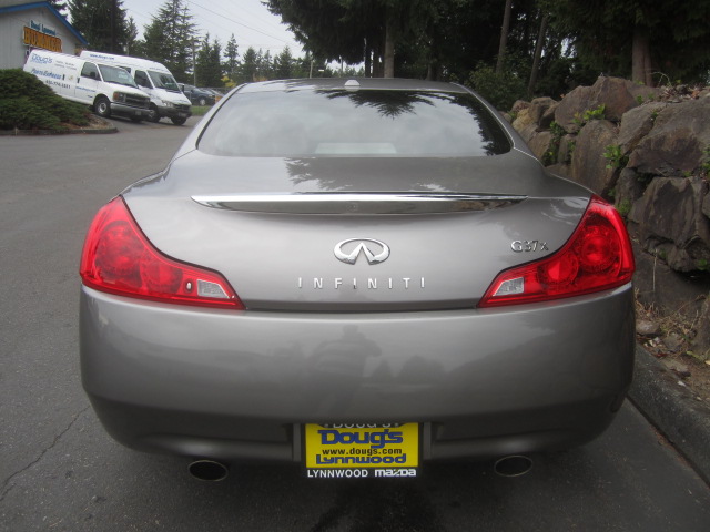 Infiniti G37x 2009 photo 4