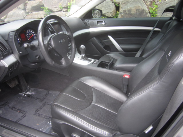 Infiniti G37x 2009 photo 5