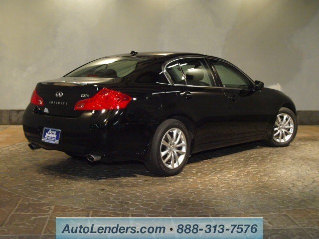 Infiniti G37x 2009 photo 2