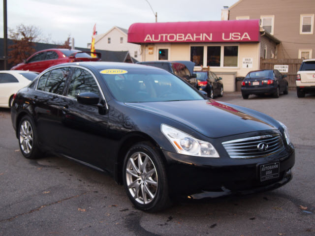 Infiniti G37x Base Unspecified