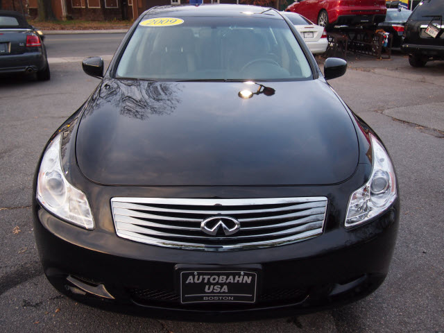 Infiniti G37x 2009 photo 4