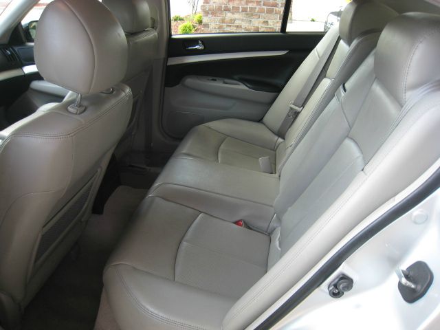 Infiniti G37x 2009 photo 5