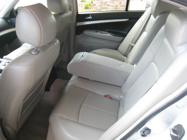 Infiniti G37x 2009 photo 6