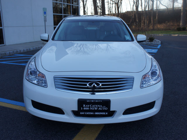 Infiniti G37x 2009 photo 1