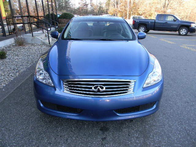 Infiniti G37x 2009 photo 3