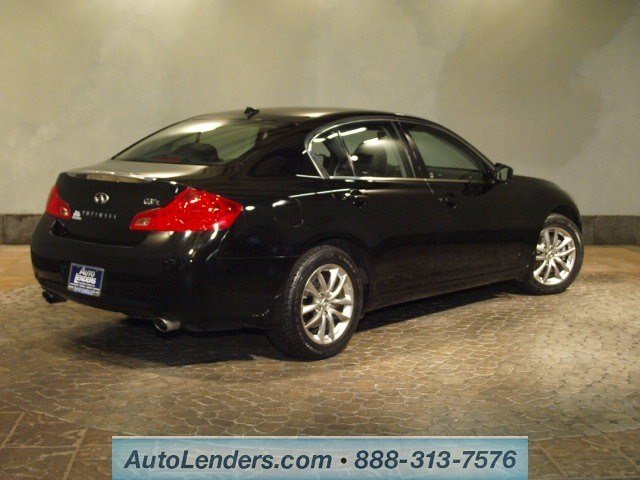 Infiniti G37x 2009 photo 3