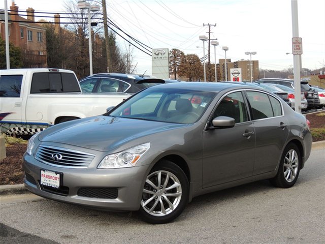 Infiniti G37x 2009 photo 1