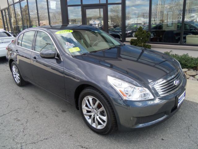 Infiniti G37x 2009 photo 2