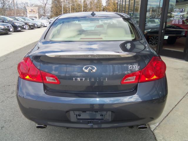 Infiniti G37x 2009 photo 5