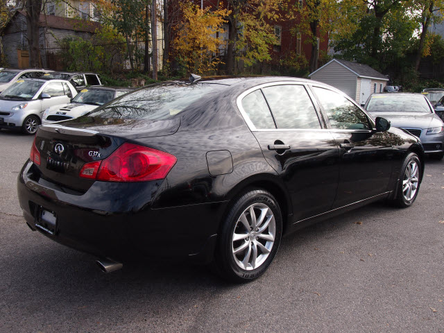 Infiniti G37x 2009 photo 1