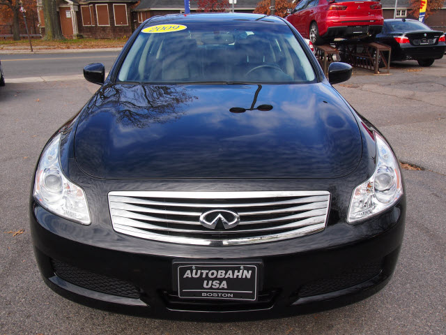 Infiniti G37x 2009 photo 4