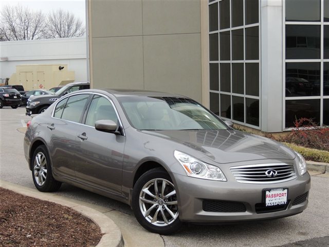 Infiniti G37x Base Unspecified