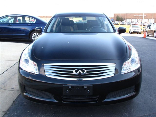 Infiniti G37x 2009 photo 1